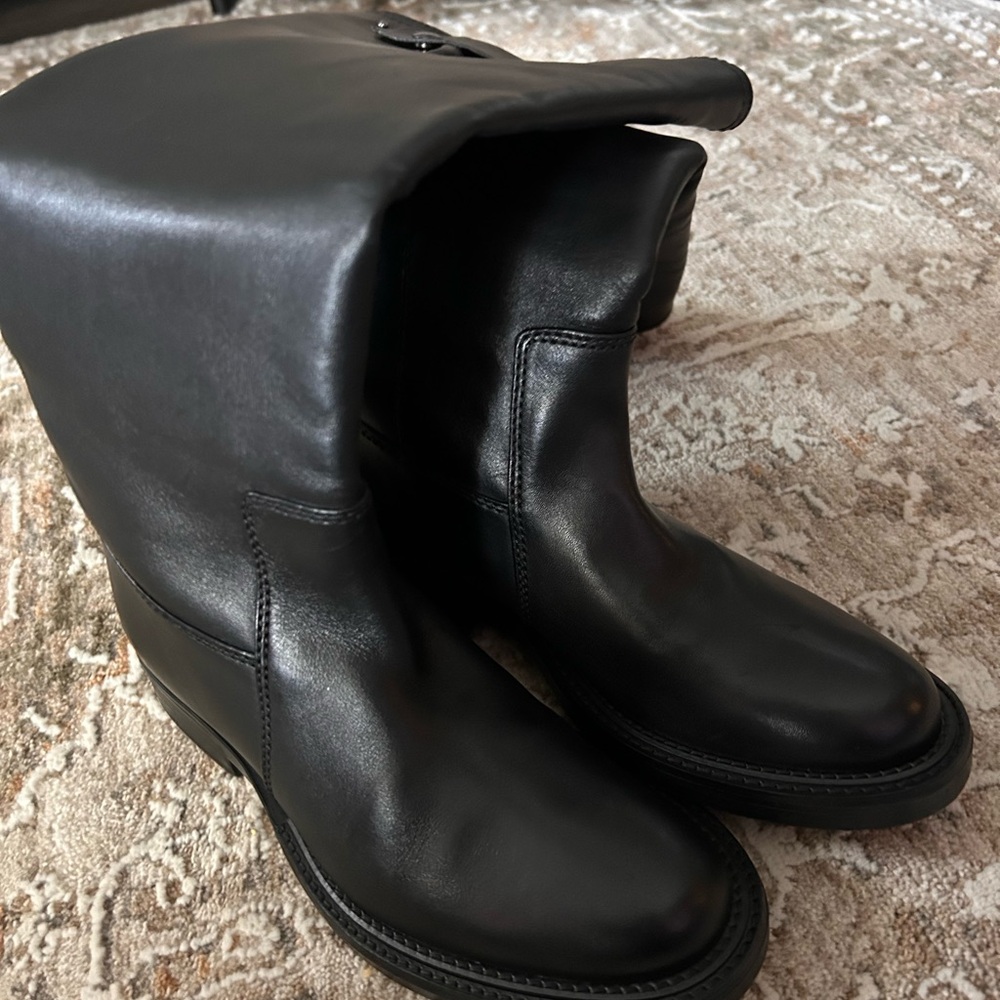Zara riding style boots 
100% leather